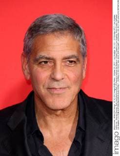 October 22, 2017 - Los Angeles, CA, U.S. - 22 October 2017 - Los Angeles, California - George Clooney. Ã¢â‚¬oeSuburbiconÃ¢â‚¬Â Premiere held at the Regency Village Theatre in Los Angeles. Photo Credit: AdMedia Los Angeles U.S. - ZUMAa123 20171022_zaa_a123_029 Copyright: xAdmediax