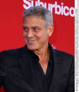 October 22, 2017 - Los Angeles, CA, U.S. - 22 October 2017 - Los Angeles, California - George Clooney. Ã¢â‚¬oeSuburbiconÃ¢â‚¬Â Premiere held at the Regency Village Theatre in Los Angeles. Photo Credit: AdMedia Los Angeles U.S. - ZUMAa123 20171022_zaa_a123_033 Copyright: xAdmediax