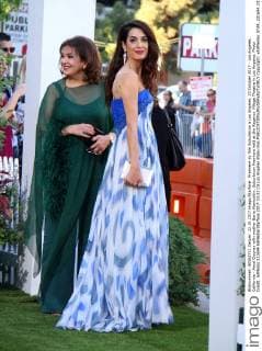 Premiere du film Suburbicon a Los Angeles. 22 October 2017 - Los Angeles, California - Amal Clooney with mother Baria Alamuddin. Suburbicon Premiere held at the Regency Village Theatre in Los Angeles. Photo Credit: AdMedia 221694 AdMedia Starface 2017-10-22 CA Los Angeles Etats-Unis  Copyright: xAdMediax STAR_221694_019