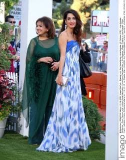 Premiere du film Suburbicon a Los Angeles. 22 October 2017 - Los Angeles, California - Amal Clooney with mother Baria Alamuddin. Suburbicon Premiere held at the Regency Village Theatre in Los Angeles. Photo Credit: AdMedia 221694 AdMedia Starface 2017-10-22 CA Los Angeles Etats-Unis  Copyright: xAdMediax STAR_221694_021