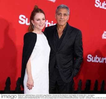 Premiere du film Suburbicon a Los Angeles. 22 October 2017 - Los Angeles, California - Julianne Moore and George Clooney. Suburbicon Premiere held at the Regency Village Theatre in Los Angeles. Photo Credit: AdMedia 221694 AdMedia Starface 2017-10-22 CA Los Angeles Etats-Unis  Copyright: xAdMediax STAR_221694_053