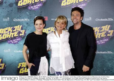 Lena Schömann Uschi Glass and Bora Dagtekin at the Premiere the Cinema Fack JU Göhte 3 in Cinema in Mathäser Filmpalast Munich 22 10 2017 Foto:xD.xBedrosianx xFuturexImage