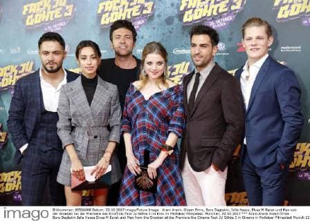 Aram Arami Gizem Emre Bora Dagtekin Jella Haase Elyas M Barek and Max from the Groeben at the Premiere the Cinema Fack JU Göhte 3 in Cinema in Mathäser Filmpalast Munich 22 10 2017 Foto:xD.xBedrosianx xFuturexImage