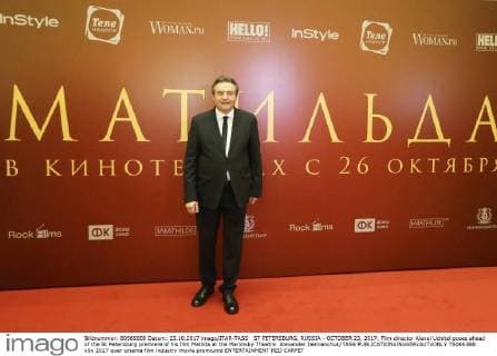 ST PETERSBURG, RUSSIA - OCTOBER 23, 2017: Film director Alexei Uchitel poses ahead of the St Petersburg premiere of his film Matilda at the Mariinsky Theatre. Alexander Demianchuk TASS  TS0663BB
