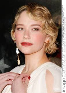 Haley Bennett at the Premiere of DreamWorks Pictures and Universal Pictures Thank You For Your Service held at Regal L.A. Live Theater in Los Angeles, CA, October 23, 2017.  Copyright: xJosephxMartinezx 33463_034JM