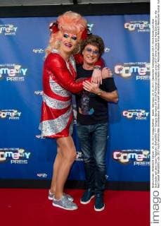 Cologne Germany 24 10 2017 German Comedy price 2017 Olivia Jones and Atze Schroeder on the Red Carpet DeFodi001