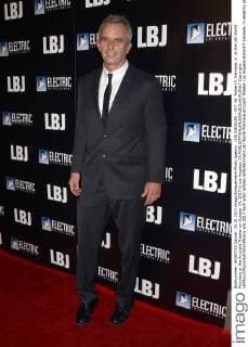 LOS ANGELES - OCT 24: Robert F. Kennedy Jr. at the LBJ World Premiere at the ArcLight Theater on October 24, 2017 in Los Angeles, CA  Copyright: xHPAx xIPAx xHutchinsxPhotox