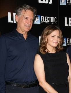 October 25, 2017 - Los Angeles, CA, U.S. - 24 October 2017 - Los Angeles, California - Bill Pullman and Jennifer Jason Leigh. Ã¢â‚¬oeLBJÃ¢â‚¬Â World Premiere held at ArcLight Hollywood in Los Angeles. Photo Credit: AdMedia Los Angeles U.S. - ZUMAa123 20171025_zaa_a123_002 Copyright: xAdmediax