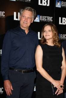 October 25, 2017 - Los Angeles, CA, U.S. - 24 October 2017 - Los Angeles, California - Bill Pullman and Jennifer Jason Leigh. Ã¢â‚¬oeLBJÃ¢â‚¬Â World Premiere held at ArcLight Hollywood in Los Angeles. Photo Credit: AdMedia Los Angeles U.S. - ZUMAa123 20171025_zaa_a123_001 Copyright: xAdmediax