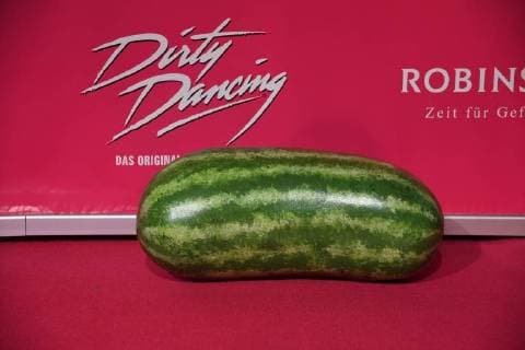 a Melon is on the Red Carpet at 26 10 2017 in Cologne to German premiere the Musical Dirty Dancing