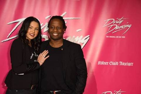 Mola Adebisi , with Girlfriend Jo Anne , at 26 10 2017 in Cologne to German premiere the Musical Dirty Dancing
