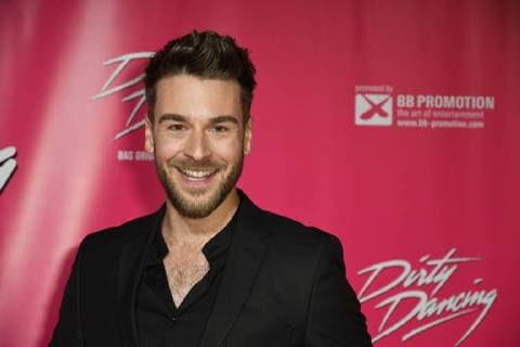 presenter Eric Schroth , at 26 10 2017 in Cologne to German premiere the Musical Dirty Dancing