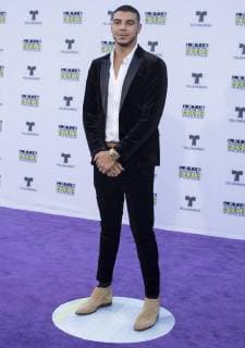 The Colombian singer-songwriter Manuel Medrano pose while arrives at the 2017 Latin American Music Awards in Hollywood, California, USA, 26 October 2017. Latin American Awards 2017 !ACHTUNG: NUR REDAKTIONELLE NUTZUNG!  Copyright: xSaalikxKhanx YCP01 20171027-636446811653015040