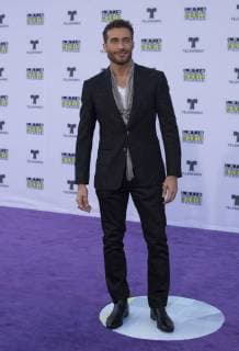The Argentine model and actor Rodrigo Guirao pose while arrives at the 2017 Latin American Music Awards in Hollywood, California, USA, 26 October 2017. Latin American Awards 2017 !ACHTUNG: NUR REDAKTIONELLE NUTZUNG!  Copyright: xSaalikxKhanx YCP01 20171027-636446812966223040