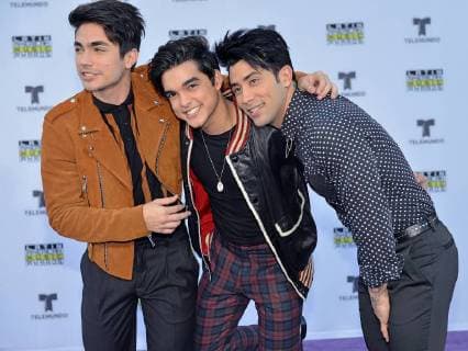 Cuban boy band Angeles arrives for the Latin American Music Awards 2017 at Hollywood s Dolby Theatre in Los Angeles on October 26, 2017.  LAP20171026820 CHRISTINExCHEW