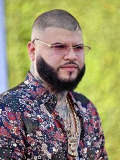 Puerto Rican singer-songwriter Farruko arrives for the Latin American Music Awards 2017 at Hollywood s Dolby Theatre in Los Angeles on October 26, 2017.  LAP20171026829 CHRISTINExCHEW