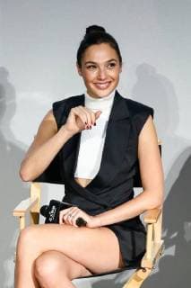 BEIJING, CHINA - OCTOBER 27: Israeli actress and model Gal Gadot attends the fans meeting of film Justice League on October 27, 2017 in Beijing, China.  Copyright: xVCGx CFP111130964088