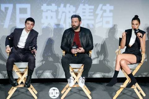 BEIJING, CHINA - OCTOBER 27: (L-R) American actor Ezra Miller, American actor Ben Affleck and Israeli actress and model Gal Gadot attend the fans meeting of film Justice League on October 27, 2017 in Beijing, China.  Copyright: xVCGx CFP111130964081