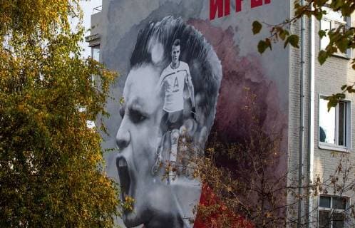 MOSCOW, RUSSIA - OCTOBER 28, 2017: A graffiti on a wall in Moscow s Nikitsky Boulevard ahead of the 2018 FIFA World Cup. Sergei Bobylev TASS  TS066E85