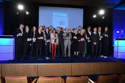 all Prize winners on the Stage at 28 10 2017 in Cologne at the award Ceremony from Awards to Television professionals all Trades through the German Academy for Television daff to 5 times will here outstanding Benefits at the Production German Television programmes appreciated