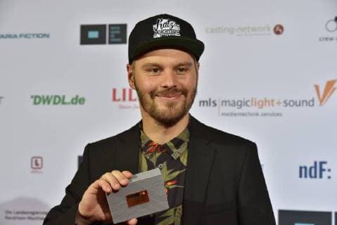 Tobias Neth received Prize for Stunt in Alarm for Cobra 11 – Impact at 28 10 2017 in Cologne at the award Ceremony from Awards to Television professionals all Trades through the German Academy for Television daff to 5 times will here outstanding Benefits at the Production German Television programmes appreciated