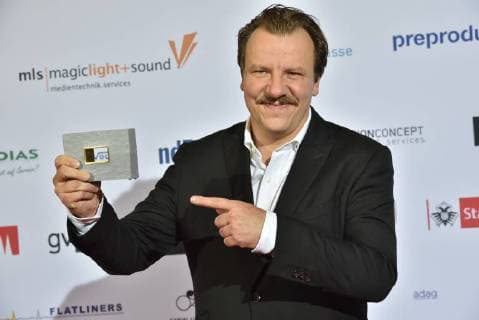 Actor Ronald Kukulies received Prize for best Supporting role in Crime scene – Borowski and the close the North at 28 10 2017 in Cologne at the award Ceremony from Awards to Television professionals all Trades through the German Academy for Television daff to 5 times will here outstanding Benefits at the Production German Television programmes appreciated