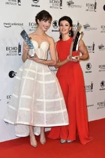 the both Prizewinners Camille Thomas and Ksenija Sidorova at the award Ceremony of Echo Classical at 29 10 2017 in Hamburg Echo Classical 2017 in Hamburg