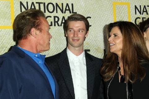 Los Angeles, CA, U.S. - 30 October 2017 - Los Angeles, California - Arnold Schwarzenegger, Patrick Schwarzenegger and Maria Shriver. National Geographic The Long Road Home Premiere held at Royce Hall in UCLA in Los Angeles. Photo Credit: AdMedia Los Angeles U.S. - ZUMAa123 20161030_zaa_a123_434 Copyright: xAdmediax