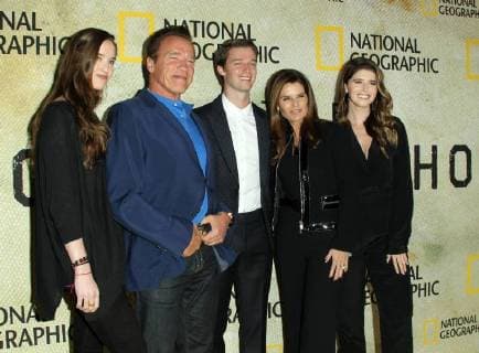 Themen der Woche Bilder des Tages Los Angeles, CA, U.S. - 30 October 2017 - Los Angeles, California - Christina Schwarzenegger, Arnold Schwarzenegger, Patrick Schwarzenegger, Maria Shriver and Katherine Schwarzenegger. National Geographic The Long Road Home Premiere held at Royce Hall in UCLA in Los Angeles. Photo Credit: AdMedia Los Angeles U.S. - ZUMAa123 20161030_zaa_a123_477 Copyright: xAdmediax