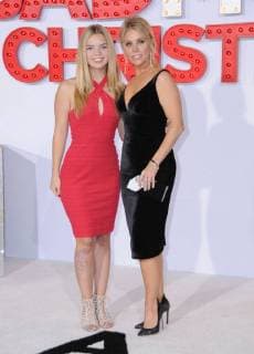 30 October 2017 - Westwood, California - Catherine Rose Young, Cheryl Hines. A Bad Moms Christmas Los Angeles Premiere held at Regency Village Theater in Westwood. Photo Credit: Birdie Thompson AdMedia 221899 AdMedia Starface 2017-10-30 CA Westwood Etats-Unis  Copyright: xAdMediax STAR_221899_040