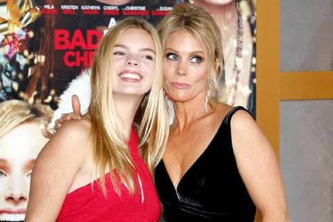 Cheryl Hines and theirs Daughter Catherine Rose Young at the a Bath Moms Christmas Film Premiere at 30 10 2017 in Westwood Los Angeles a Bath Moms Christmas Film premiere in Los Angeles 2017