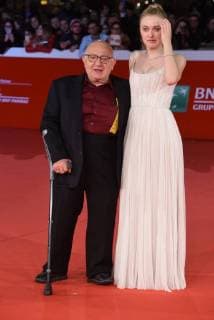Foto IPP Gioia Botteghi 31 10 2017 Roma Festa del cinema di Roma Red carpet del film Please Stand By con Dakota Fanning con il regista Ben Lewin Italy Photo Press - World Copyright  0