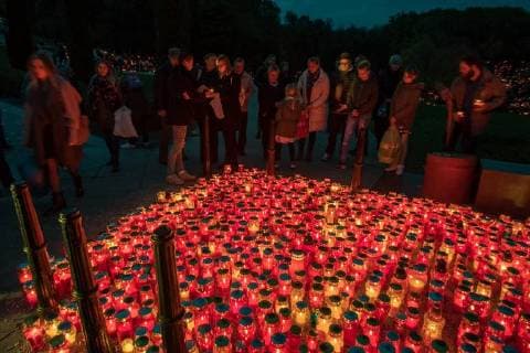 Allerheiligen in Kroatien All Saints Day 01.11.2017., Zagreb, Croatia - A large number of citizens visited the graves of their loved ones at the The Crematorium Cemetery - Gaj urni on All Saints Day.  DavorxPuklavec PIXSELL
