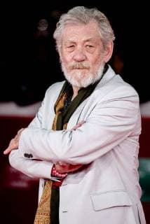November 1, 2017 - Rome, Italy - Actor Ian McKellen poses on the red carpet as he arrives at the 12th edition of the Rome Film Fest, in Rome, Wednesday, Nov. 1, 2017. Rome Italy  - ZUMAn230 20171101_zaa_n230_341 Copyright: xMassimoxValicchiax