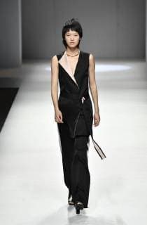 A model displays a new creation at the fashion show of Laurel during the China Fashion Week Spring Summer 2018 in Beijing, China, 2 November 2017. Laurel show at China Fashion Week Spring Summer 2018  20171102_84089