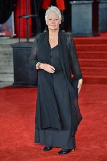 November 2, 2017 - London, London, UK - London, UK. JUDI DENCH attends the World Film premiere of Murder On The Orient Express London UK  - ZUMAl94_ 20171102_zaf_l94_064 Copyright: xRayxTangx