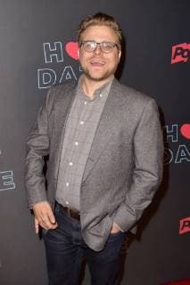 Adam Conover at the Premiere the Pop TV Series Hot Date in Restaurant Estrella WEST Hollywood 02 11 2017 Foto:xD.xStarbuckx xFuturexImage