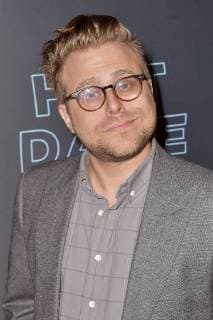 Adam Conover at the Premiere the Pop TV Series Hot Date in Restaurant Estrella WEST Hollywood 02 11 2017 Foto:xD.xStarbuckx xFuturexImage