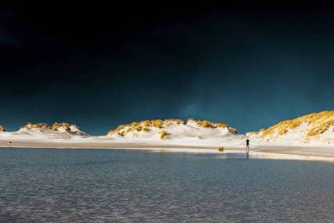 Norderney 29 Sep 2017 dark Clouds above the Oststrand from Norderney Rain announces to to Ostfriesland Summer at Beach Copyright: JanisMEYER Priller&MAUG JMYF99148X
