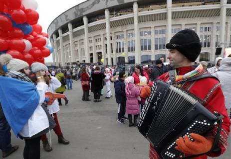 MOSCOW, RUSSIA - NOVEMBER 4, 2017: A man plays the bayan button accordion outside Moscow s Luzhniki Stadium ahead of a concert titled Russia Unites! marking Russia s National Unity Day. Mikhail Japaridze TASS  TS067CAB