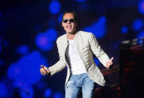 Puerto Rican singer Marc Anthony performs on stage during 2017 Presidente Latin Music festival in Santo Domingo, Dominican Republic, 03 November 2017 (issed 04 November). Presidente Latin music Festival !ACHTUNG: NUR REDAKTIONELLE NUTZUNG!  Copyright: xOrlandoxBarríax GRAF824 20171104-636453966059054341