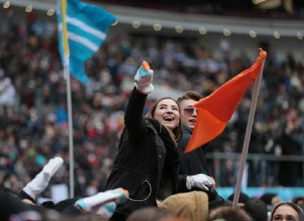MOSCOW, RUSSIA - NOVEMBER 4, 2017: People seen ahead of a concert titled Russia Unites! marking Russia s National Unity Day at Moscow s Luzhniki Stadium. Sergei Bobylev TASS  TS067CF5