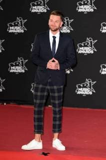 Keen V CELEBRITES NRJ Music Awards 2017 Cannes 04 11 2017 LionelUrman Panoramic 