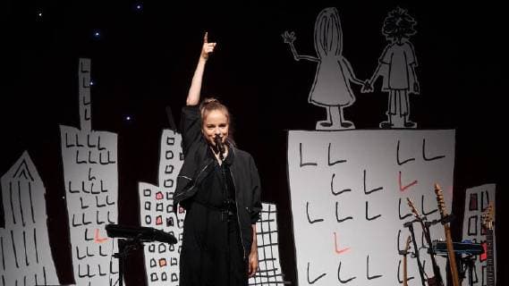 Musician and Poet Juliet Engelmann Rhineland Palatinate the German Musician and Poet Juliet Engelmann is at 05 11 2017 in Koblenz with her New Program Now Baby Poetry and Music on the Stage the Rhine Moselle Hall and is This at the same time on German tour