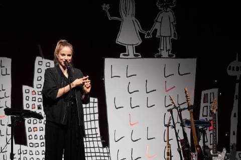 Musician and Poet Juliet Engelmann Rhineland Palatinate the German Musician and Poet Juliet Engelmann is at 05 11 2017 in Koblenz with her New Program Now Baby Poetry and Music on the Stage the Rhine Moselle Hall and is This at the same time on German tour