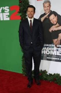 WESTWOOD CA NOVEMBER 5 Mark Wahlberg at the premiere of Daddy s Home 2 at the Regency Village Theater in Westwood California on November 5 2017 Copyright: xFayexSadoux