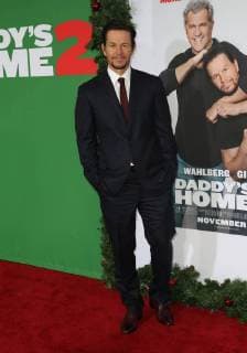 WESTWOOD CA NOVEMBER 5 Mark Wahlberg at the premiere of Daddy s Home 2 at the Regency Village Theater in Westwood California on November 5 2017 Copyright: xFayexSadoux