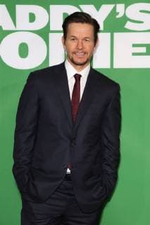 WESTWOOD CA NOVEMBER 5 Mark Wahlberg at the premiere of Daddy s Home 2 at the Regency Village Theater in Westwood California on November 5 2017 Copyright: xFayexSadoux