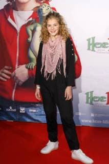Hedda Erlebach at the Premiere the Cinema Witch Lila saves Christmas in Cinedom Cologne 05 11 2017 Foto:xC.xHardtx xFuturexImage