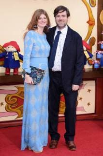 Paul King with Belgeitung at the Premiere the Cinema Paddington 2 in BFI South Bank London 05 11 2017 Paul King with Belgeitung  Foto:xS.xVasx xFuturexImage
